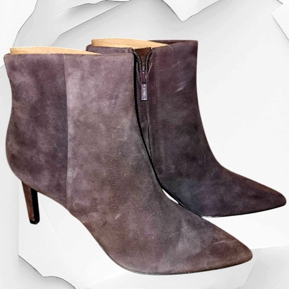 CALVIN KLEIN NWOT SENLY BOOTIES